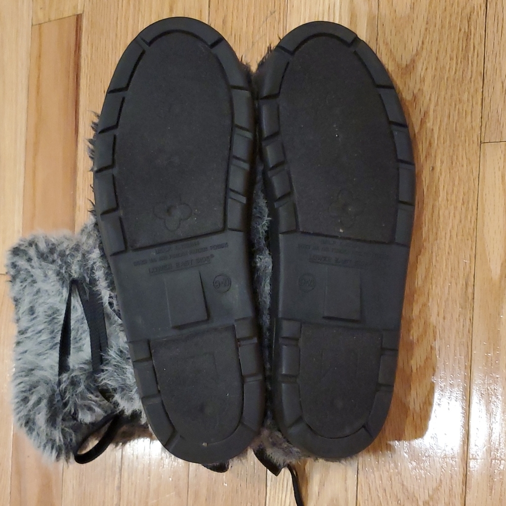 Fuzzy boots - Picture 6 of 11